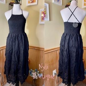 🌷Brand New halter eyelet dress fully embroidered can fit Sm up to M price firm!